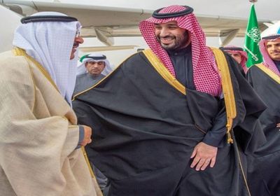 أمير الكويت وولي العهد السعودي يستعرضان مستجدات الأحداث الإقليمية والدولية