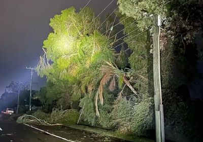 انقطاع الكهرباء عن آلاف الأستراليين في ولاية كوينزلاند