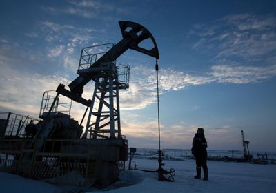 كازاخستان تجدد عقد نقل النفط الروسي للصين وتثبت التكلفة