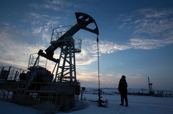 كازاخستان تجدد عقد نقل النفط الروسي للصين وتثبت التكلفة