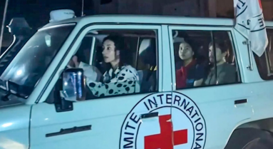 البيت الأبيض: صفقة تبادل الرهائن تسير بشكل صحيح وإيجابي