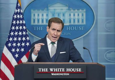 البيت الأبيض يعلق على الضربات الأمريكية بالعراق