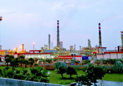 الهند تخفض استيراد النفط الروسي بسبب التكاليف