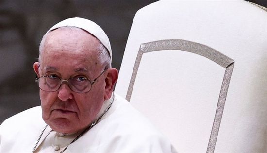 يمزق قلبي.. بابا الفاتيكان: نرفض كل أشكال معاداة اليهودية