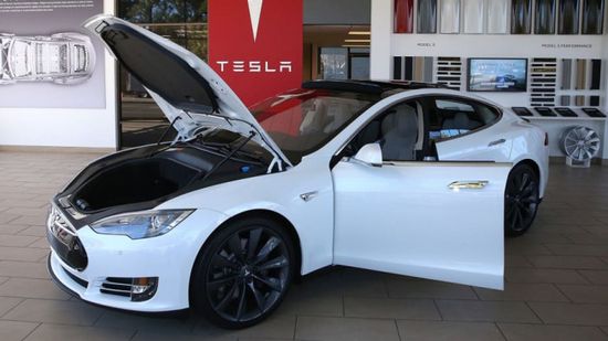 تسلا تطلق تحديثًا لنظام القيادة الذاتية لسياراتها في الصين