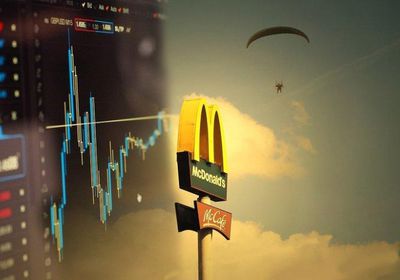 ماكدونالدز تتكبد 9 مليارات دولار بعد إعلان نتائجها المالية