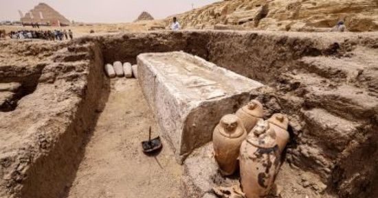 مصر.. حقيقة تضرر مجموعة من التماثيل الأثرية بمنطقة آثار سقارة