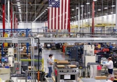 طلبيات المصانع الأمريكية ترتفع بأقل من المتوقع في ديسمبر