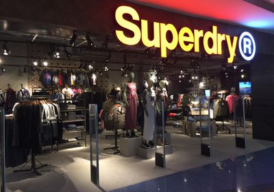 سهم "سوبردراي" يتضاعف بعد خطة تحويلها لشركة خاصة