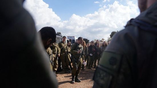 الجيش الإسرائيلي يعلن تدريبات مكثفة لقواته على الحدود مع لبنان