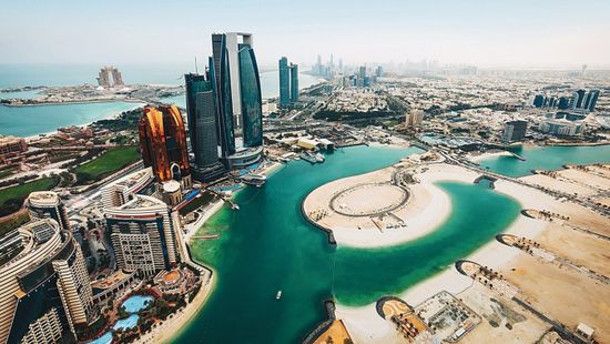 الإمارات تخطط للوصول لمعدل نمو سنوي 7%