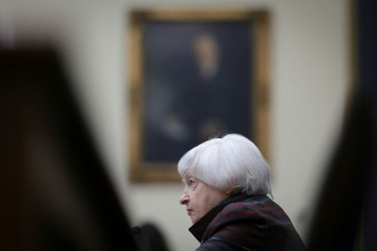 الخزانة الأمريكية تقلل من خطر ديون العقارات التجارية على الاقتصاد