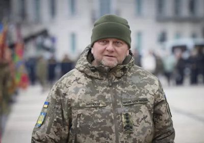 بعد إقالته.. زالوجني يصدم زيلينكسي