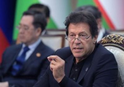 من محبسه.. عمران خان يعلن فوزه بالانتخابات الباكستانية