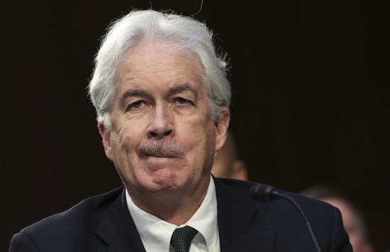 مدير المخابرات الأمريكية يسافر للقاهرة لعقد صفقة بين إسرائيل وحماس