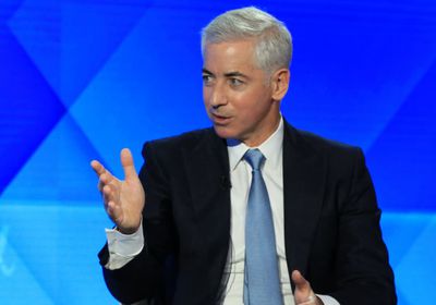 بيل أكمان يطلق صندوقًا مغلقًا للاستثمار بشركات أمريكية