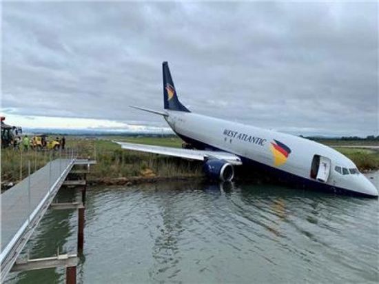 سقوط طائرة في البحر قبالة أرخبيل غالاباغوس