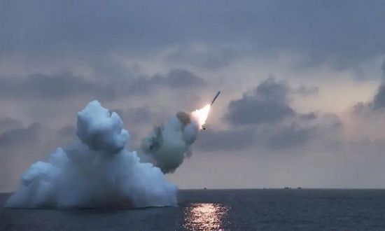 كوريا الشمالية تطلق صواريخ كروز قبالة سواحلها الشرقية