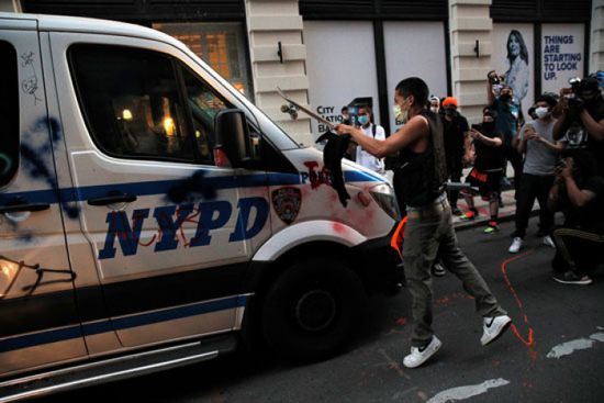 مقتل رجلي شرطة ومسعف في "مينيسوتا"