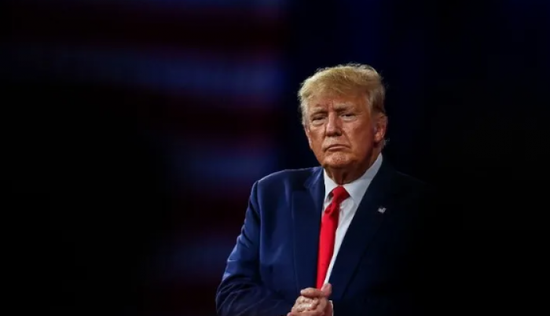 بعد انتقادات هايلي.. ترامب يكسر صمته بشأن وفاة المعارض الروسي نافالني