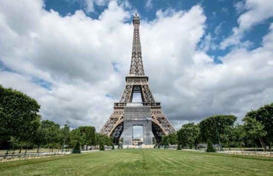 لليوم الثاني.. استمرار إغلاق برج إيفل بسبب إضراب موظفيه