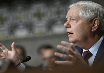 روسيا تضع سيناتور أمريكي على قائمة الإرهابيين