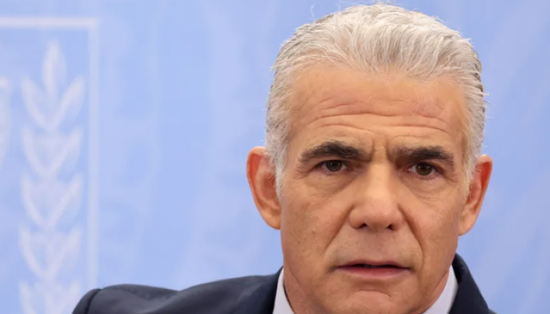 لابيد يهاجم نتنياهو: اخترعت تهديدا غير موجود