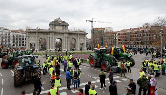 تجدد احتجاجات المزارعين الإسبان