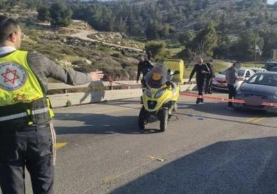 مقتل إسرائيلي وإصابة آخرين في إطلاق نار بالضفة الغربية