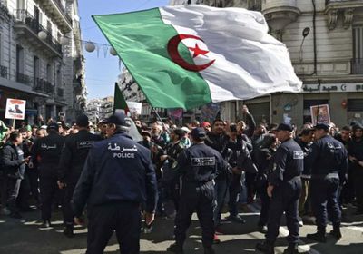 العفو الدولية تطالب الجزائر بالإفراج عن معتقلي الحراك