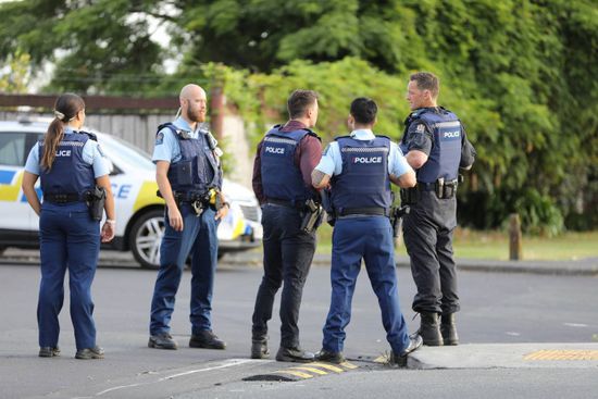 اتهام شرطي استرالي بقتل مذيع تلفزيوني وصديقه