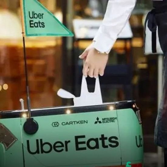 "أوبر إيتس" تطلق خدمة توصيل الطعام بالروبوتات في اليابان