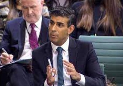 سوناك: لا ينبغي أن يخضع البرلمان البريطاني للترهيب