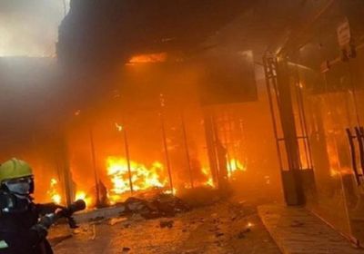 العراق.. اندلع حريق ضخم بسوق البالة في أربيل
