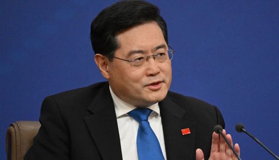 تفاصيل استقالة وزير الخارجية الصيني السابق