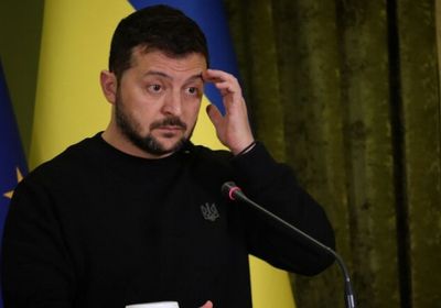 الرئيس الأوكراني يثمن مبادرة ماكرون حول إرسال قوات الناتو إلى كييف