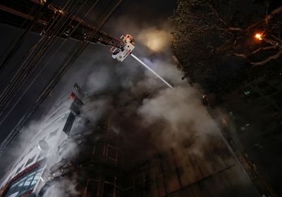 مقتل 45 وإصابة العشرات في حريق بعاصمة بنجلادش