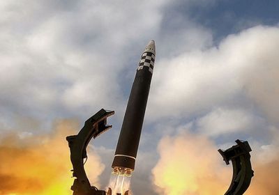 كوريا الجنوبية تحض على بذل جهود التوحيد