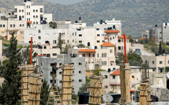 إسرائيل توظف عمالا هنودا لتعويض العمالة الفلسطينية