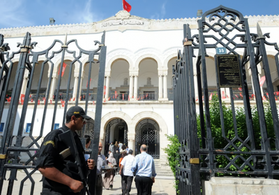 القضاء التونسي يلاحق وزيرًا سابقًا في اتهامات بالفساد