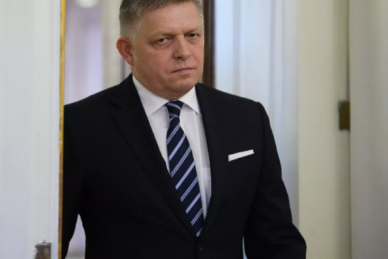 رئيس وزراء سلوفاكيا: لست مقتنعا بصدق الغرب بشأن أوكرانيا