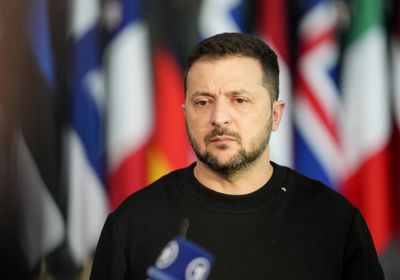 زيلينسكي يطالب الغرب بتزويد كييف