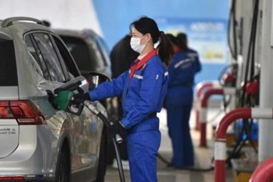 الصين ترفع أسعار البنزين والديزل تأثرا بصعود النفط