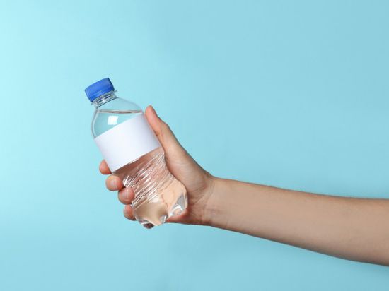 الاتحاد الأوروبي يحظر عبوات البلاستيك ذات الاستخدام الواحد 2030