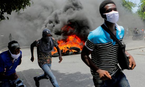 الاتحاد الأوروبي يقرر إجلاء دبلوماسييه من هايتي