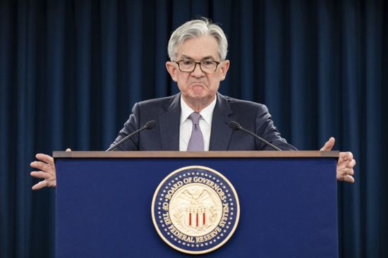 باول: خفض الفائدة قد يكون قريبًا مع استقرار التضخم