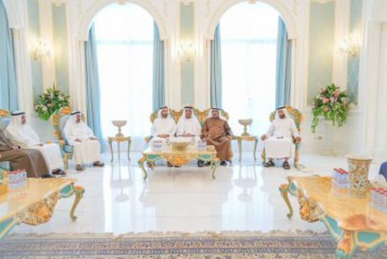 رئيس الإمارات يستقبل وفد المجلس الوطني الاتحادي وعدداً من المسؤولين