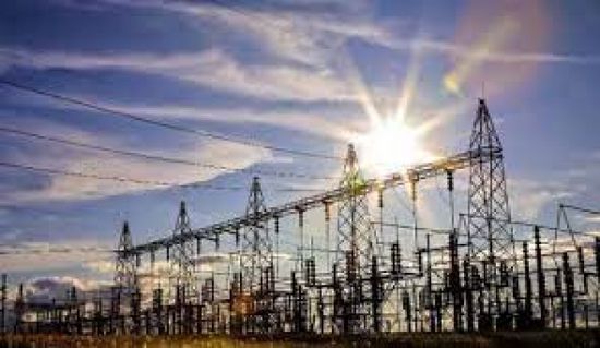 العراق يكمل الربط مع شبكة الكهرباء الكويتية بنهاية العام