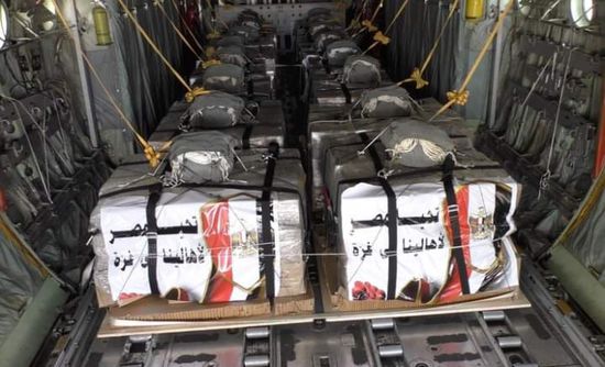 استمرارًا لتوجيهات السيسي.. مصر تكثف أعمال الإسقاط الجوي للمساعدات بغزة