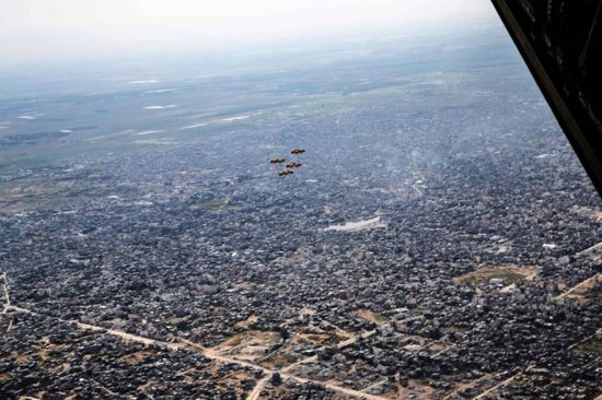 طائرتان أمريكية وأردنية تسقطان مساعدات على غزة